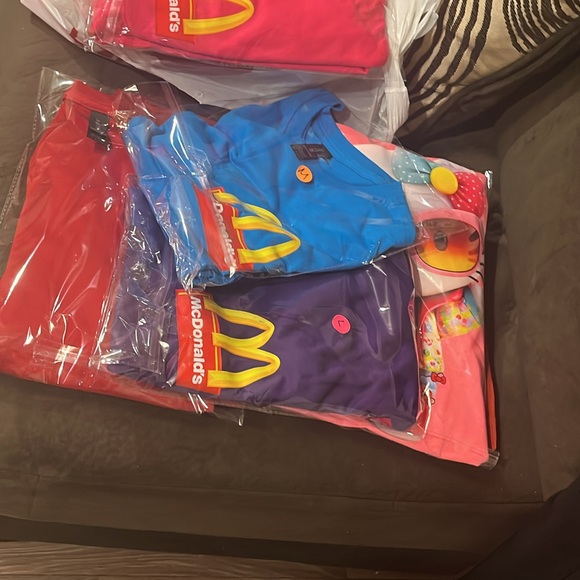 McDonald's Bright Pink Kids Tee - Picture 6 of 7